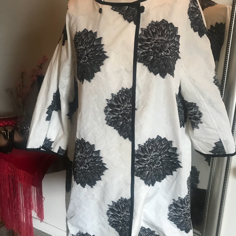 ❤️ from Paris Lightweight coat